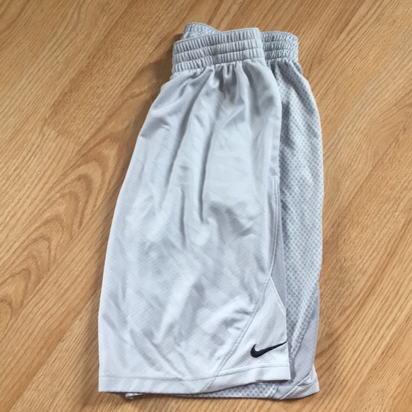 gray nike shorts